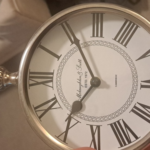 Table Clock - Picture 3 of 3